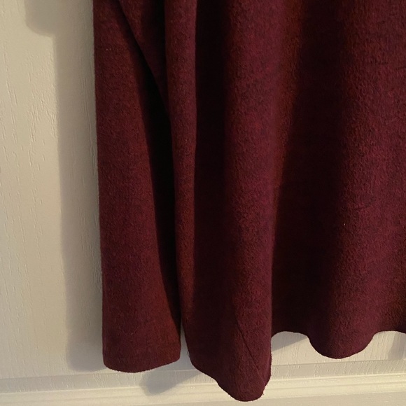 Open Back Knotted Burgundy Sweater - Picture 4 of 6